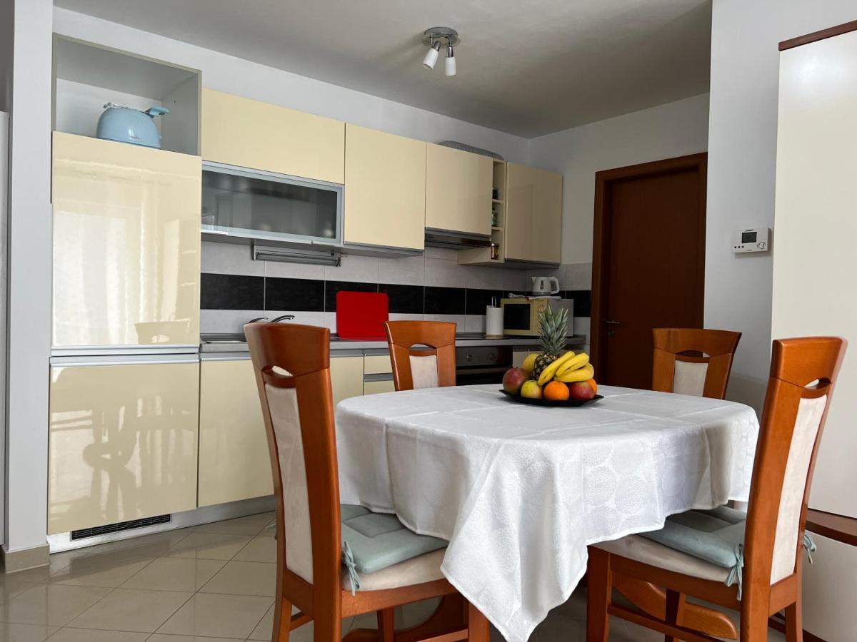 Apartamento Apartman Ruza Pula Exterior foto